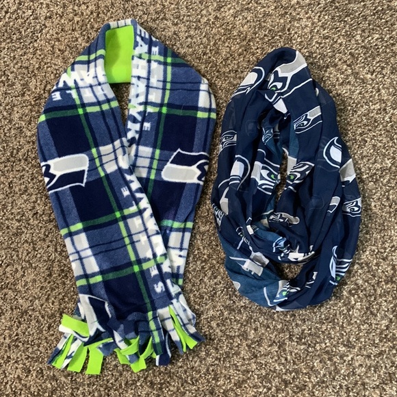 Accessories - Scarves